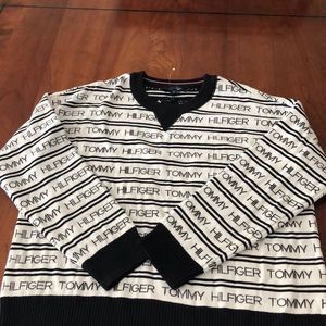 Tommy Hilfiger sweater